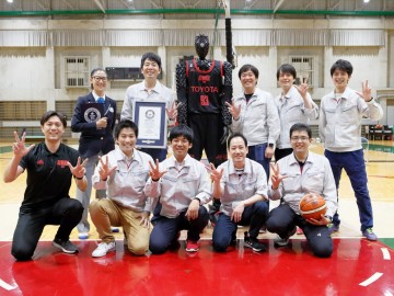 Grający w koszykówkę robot Toyoty pobił rekord Guinnessa